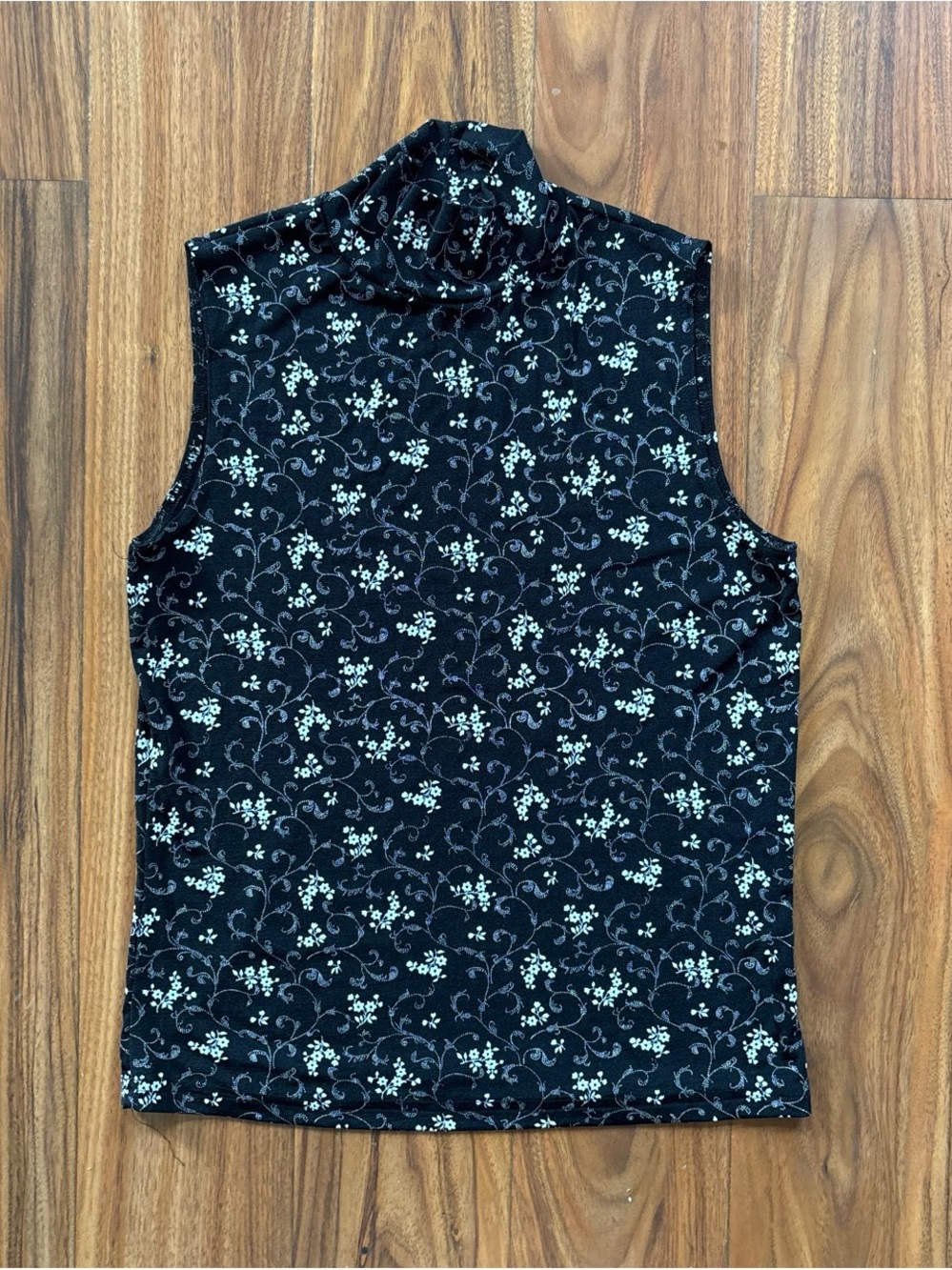 Susan Lawrence Black Floral Sleeveless Turtleneck Tank